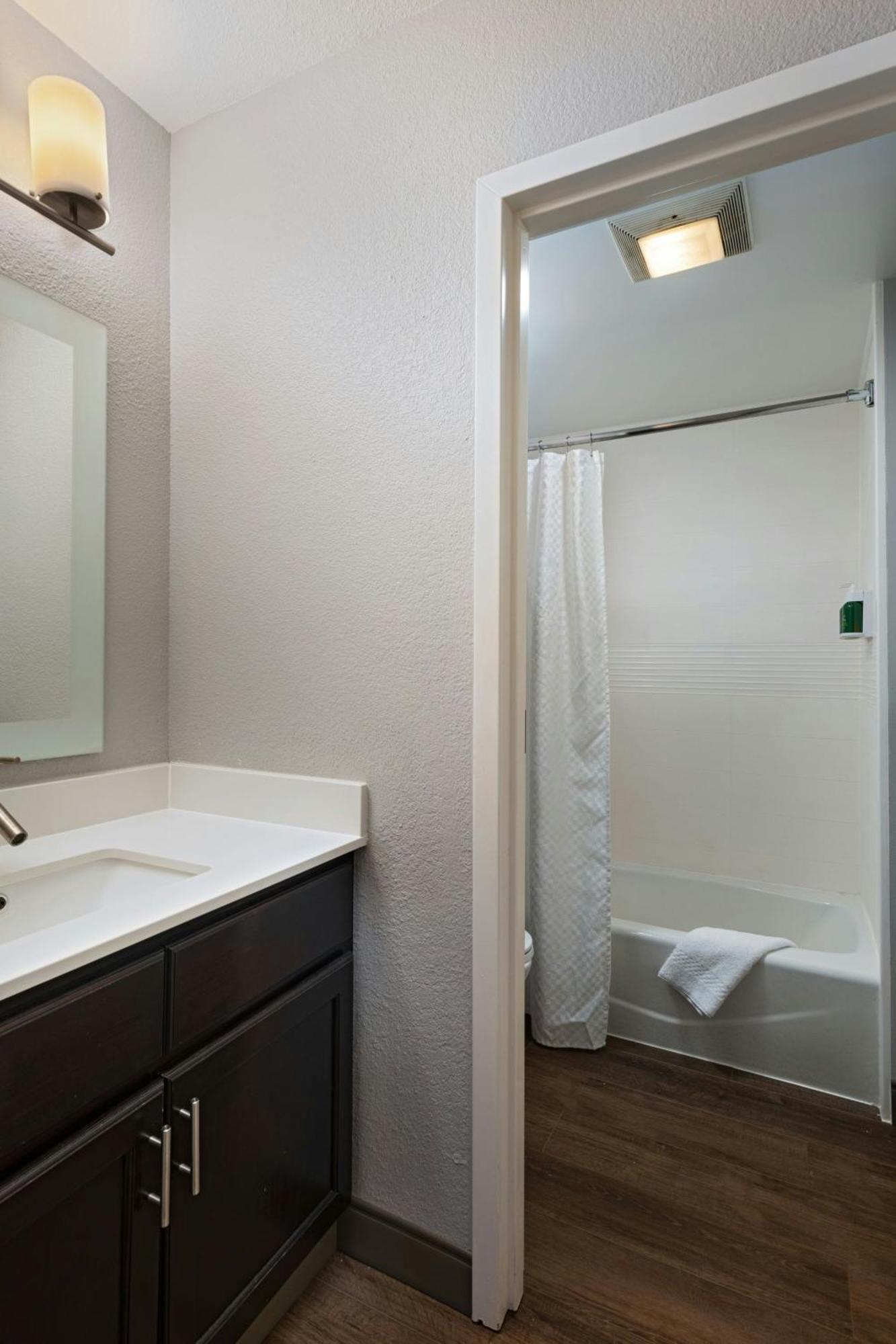 Towneplace Suites By Marriott Baton Rouge South Exterior photo